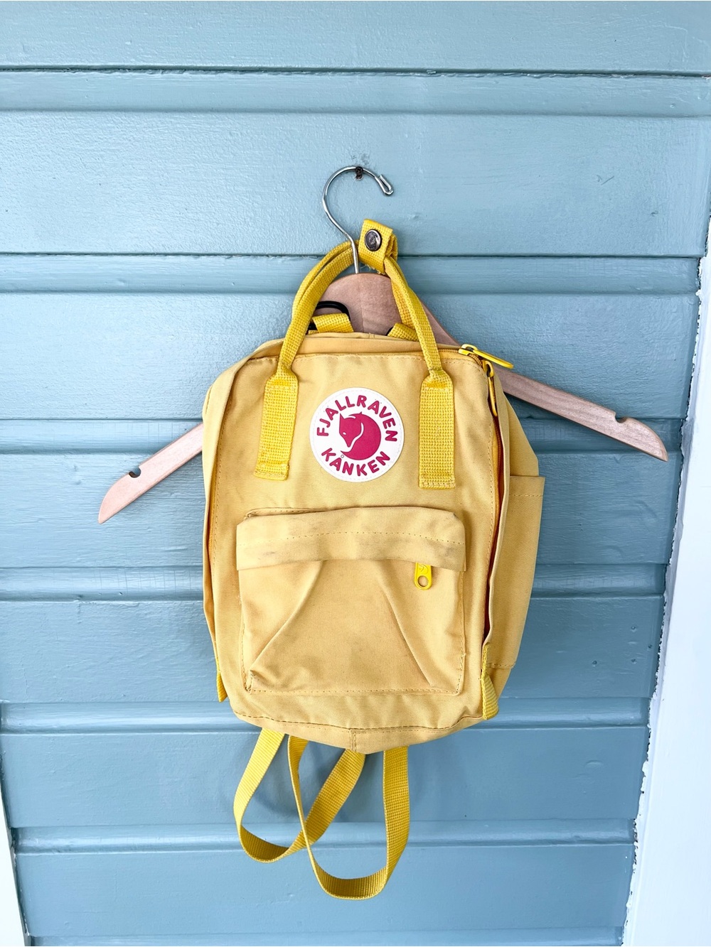 Fjallraven kanken mini backpack yellow school hiking cute commuter bag fall